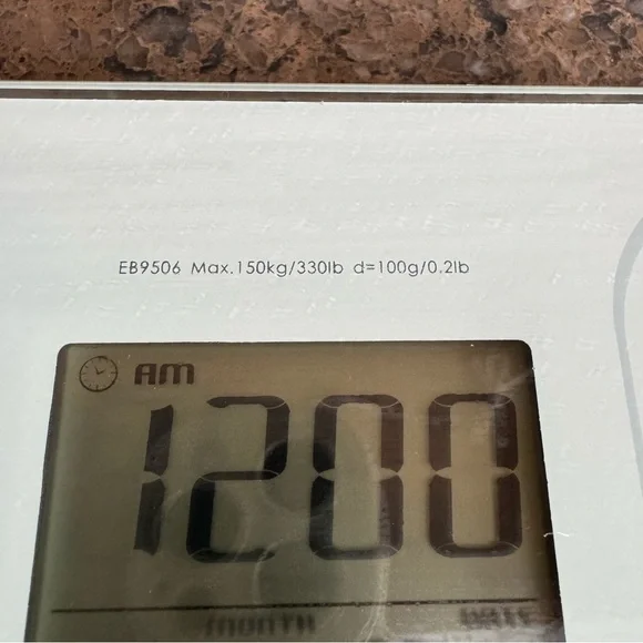 Mini Digital Scale - Picture 2 of 5